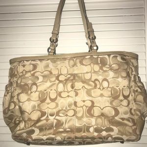 Authentic Coach Diaper Bag/Tote w/Removable Strap